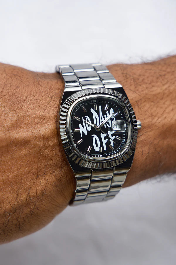RELOJ "NO DAYS OFF"