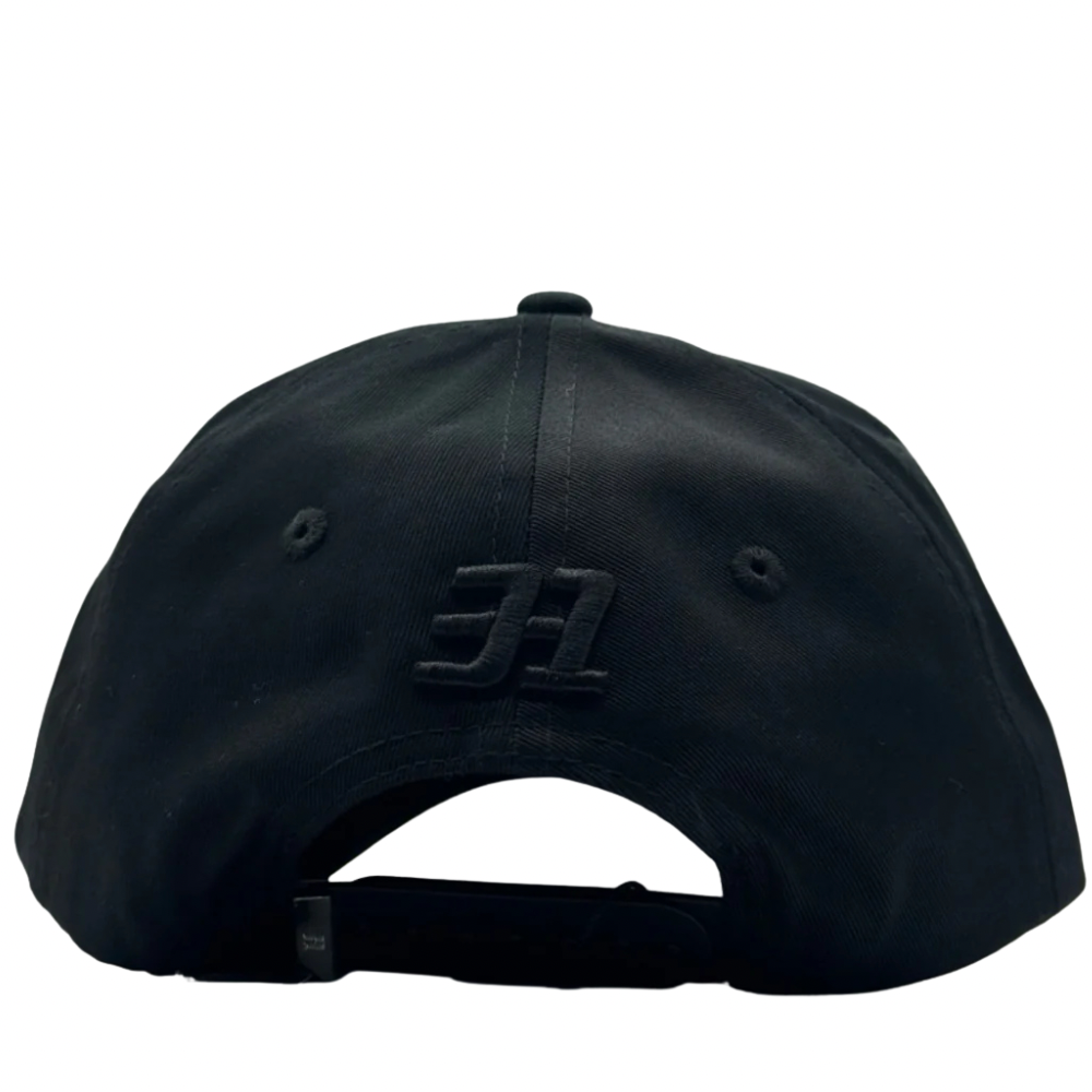 31 HATS "FOREVER BLACK"