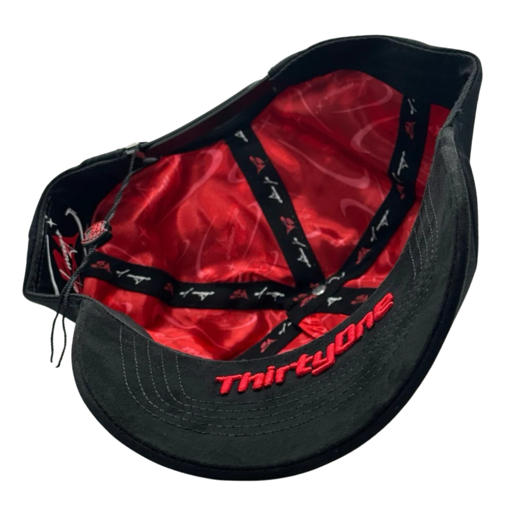 31 HATS "MAGO ROJA"