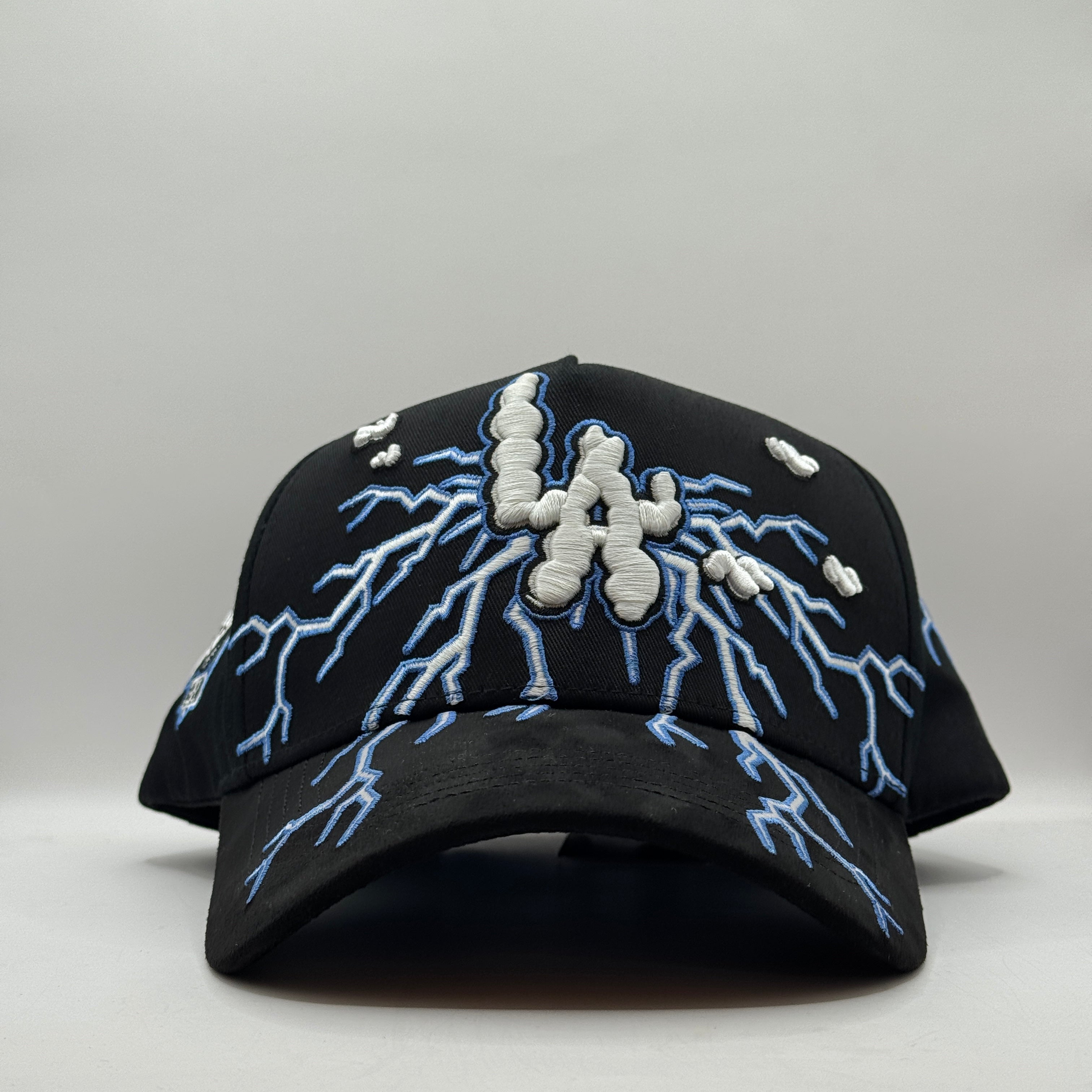 31 HATS "LA CLOUD THUNDER"