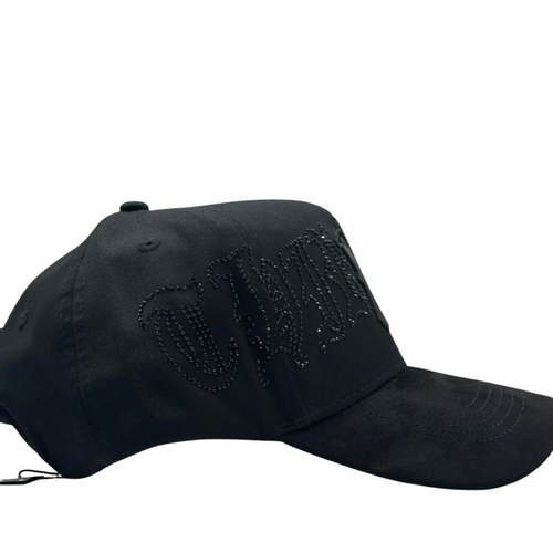31 HATS "FOREVER BLACK"