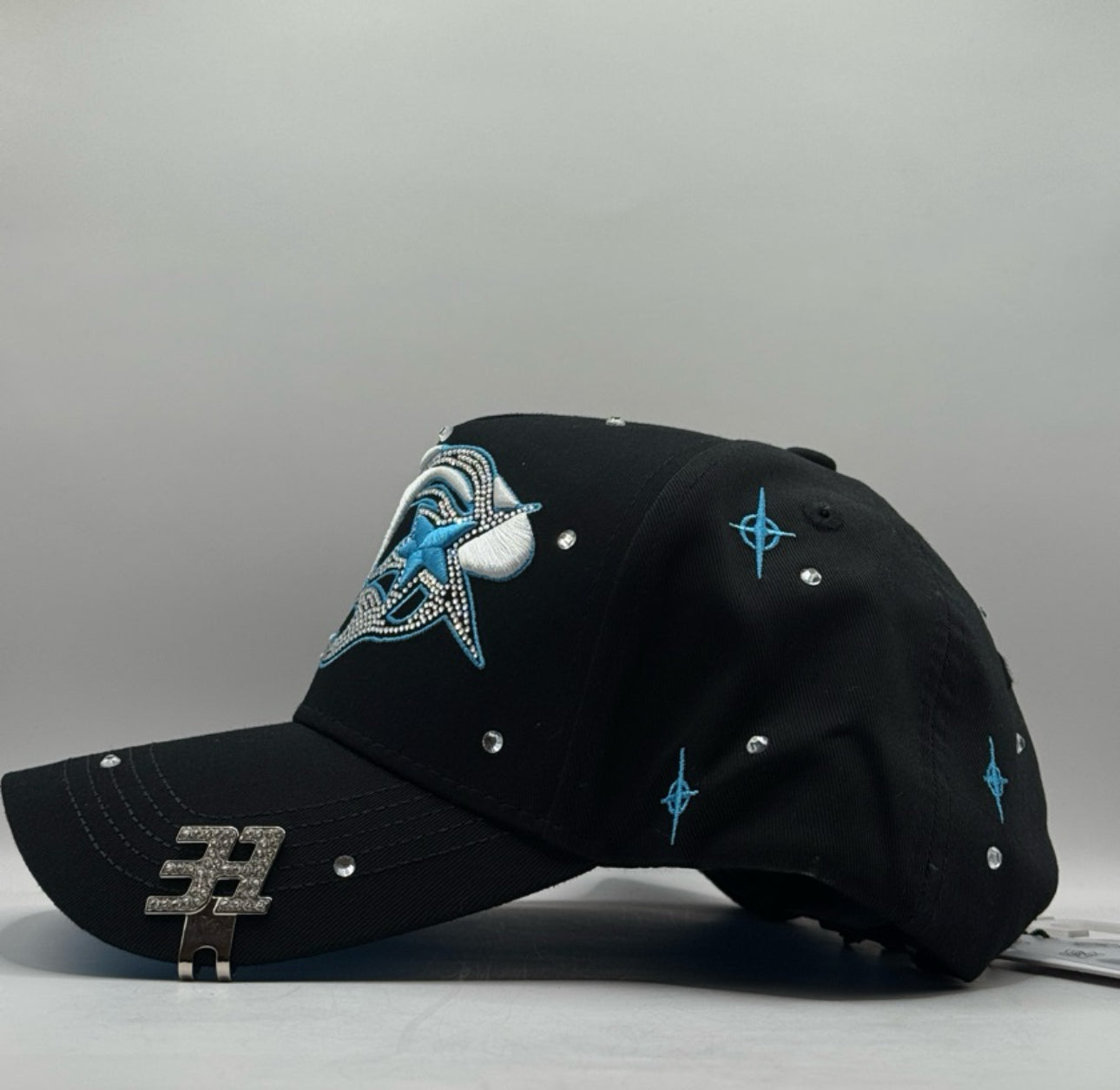 31 HATS "T STAR"