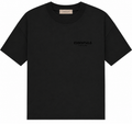 PLAYERA ESSENTIALS NEGRA