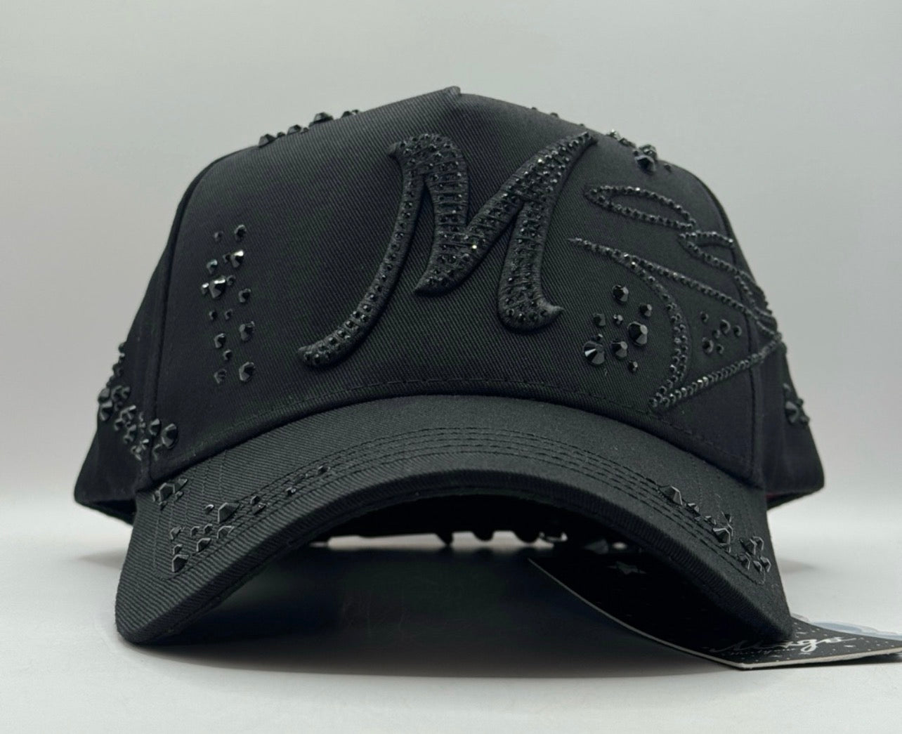 31 HATS "MAGO TOTAL BLACK"