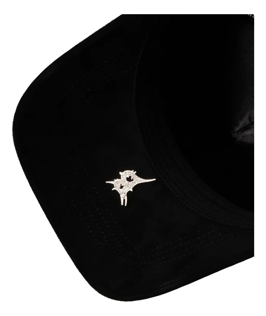 Gorra Barbas Hats "Born Crazy" — Negra con Llamas Rojas
