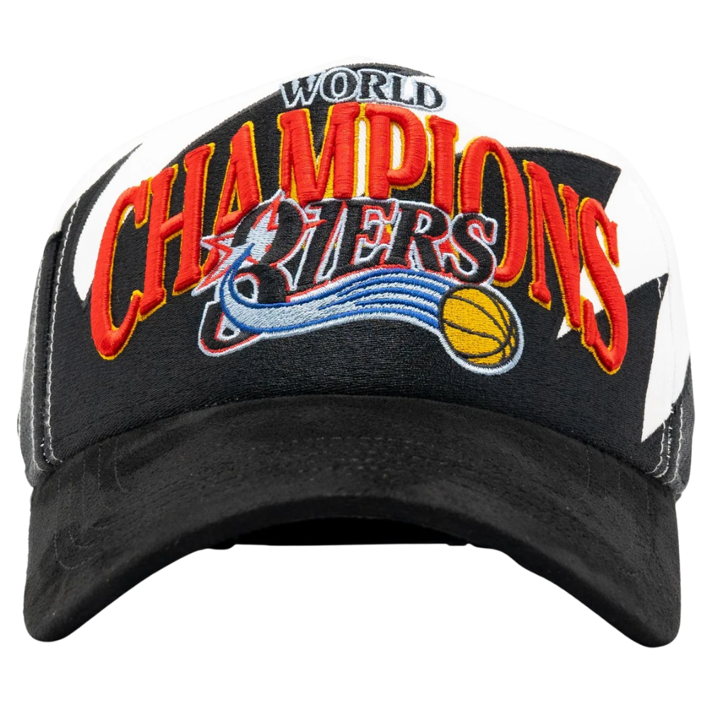 31 HATS "WORLD CHAMPIONS"