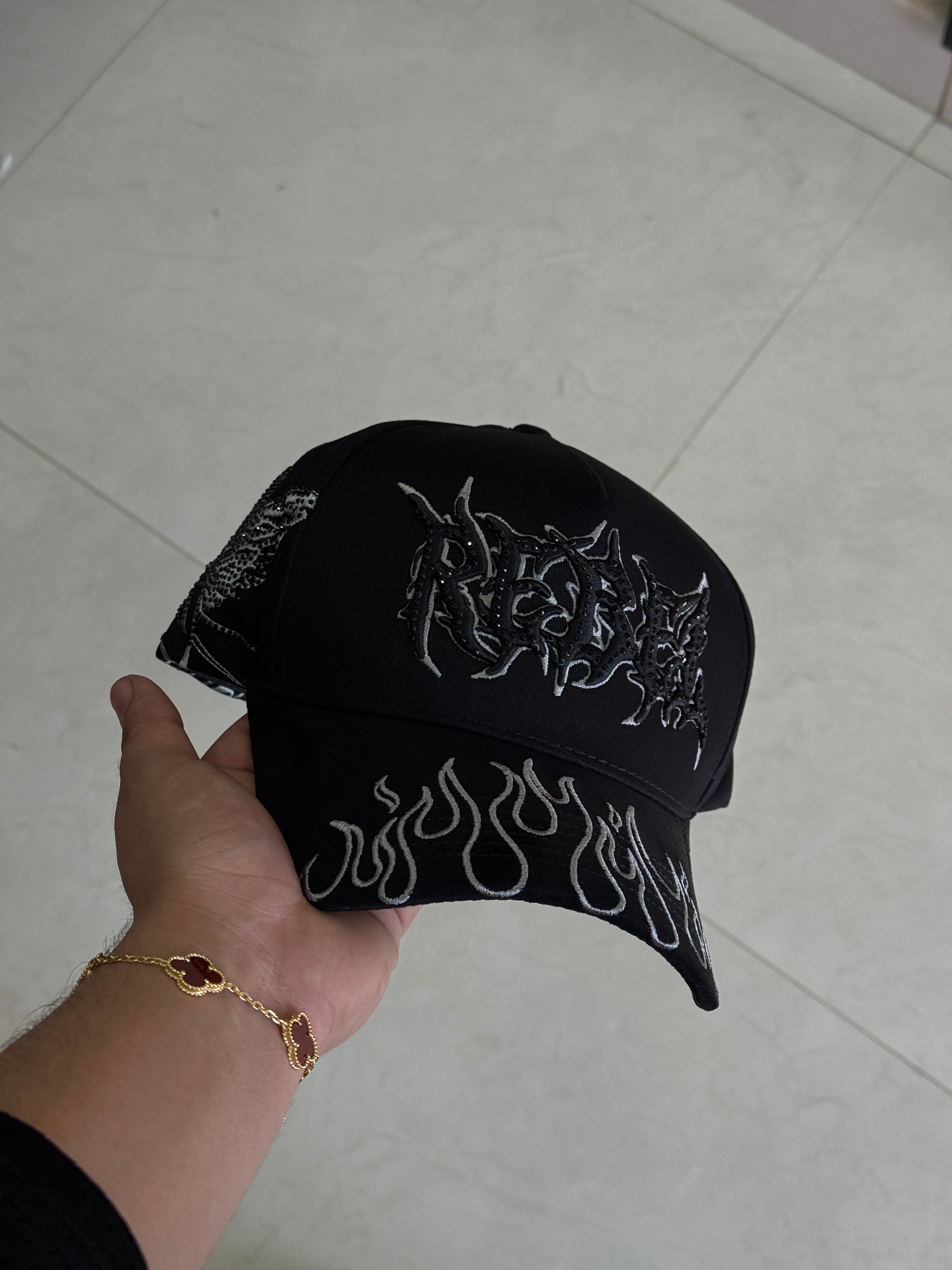Rebel negra