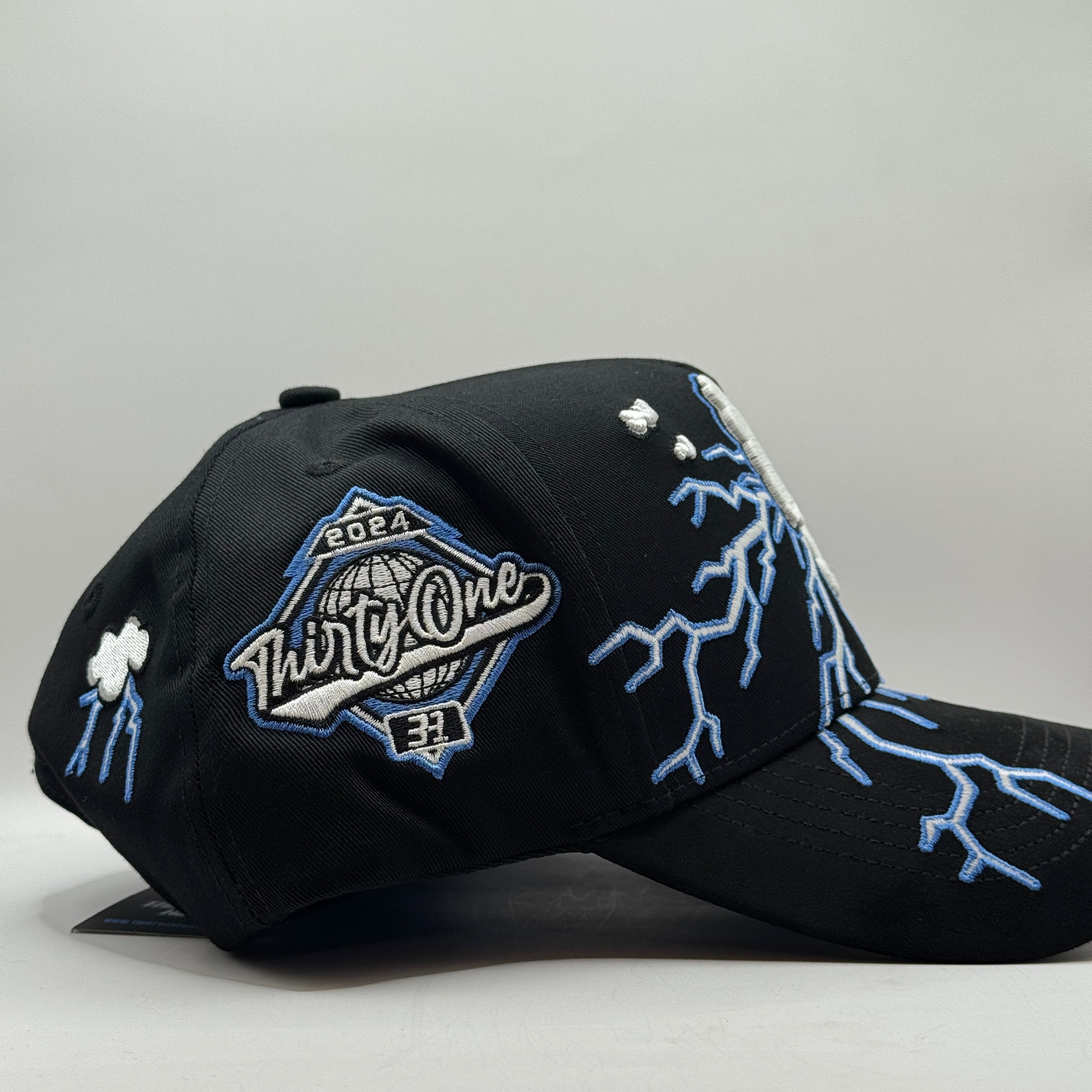 31 HATS "LA CLOUD THUNDER"