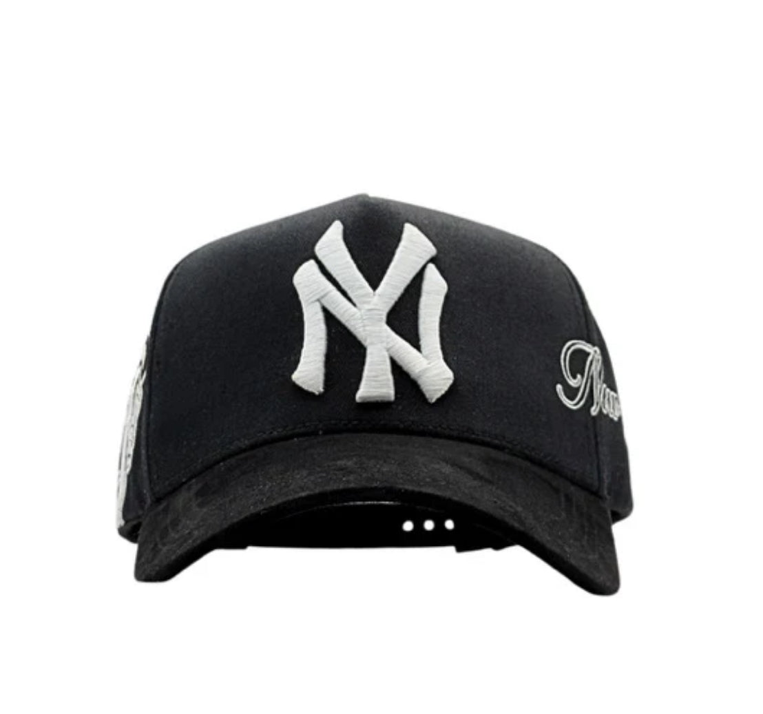 DISTINTO HATS FULL SET