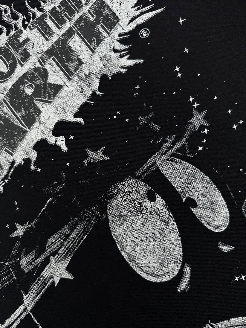 Playera Hellstar "Not Of This Earth" Negra