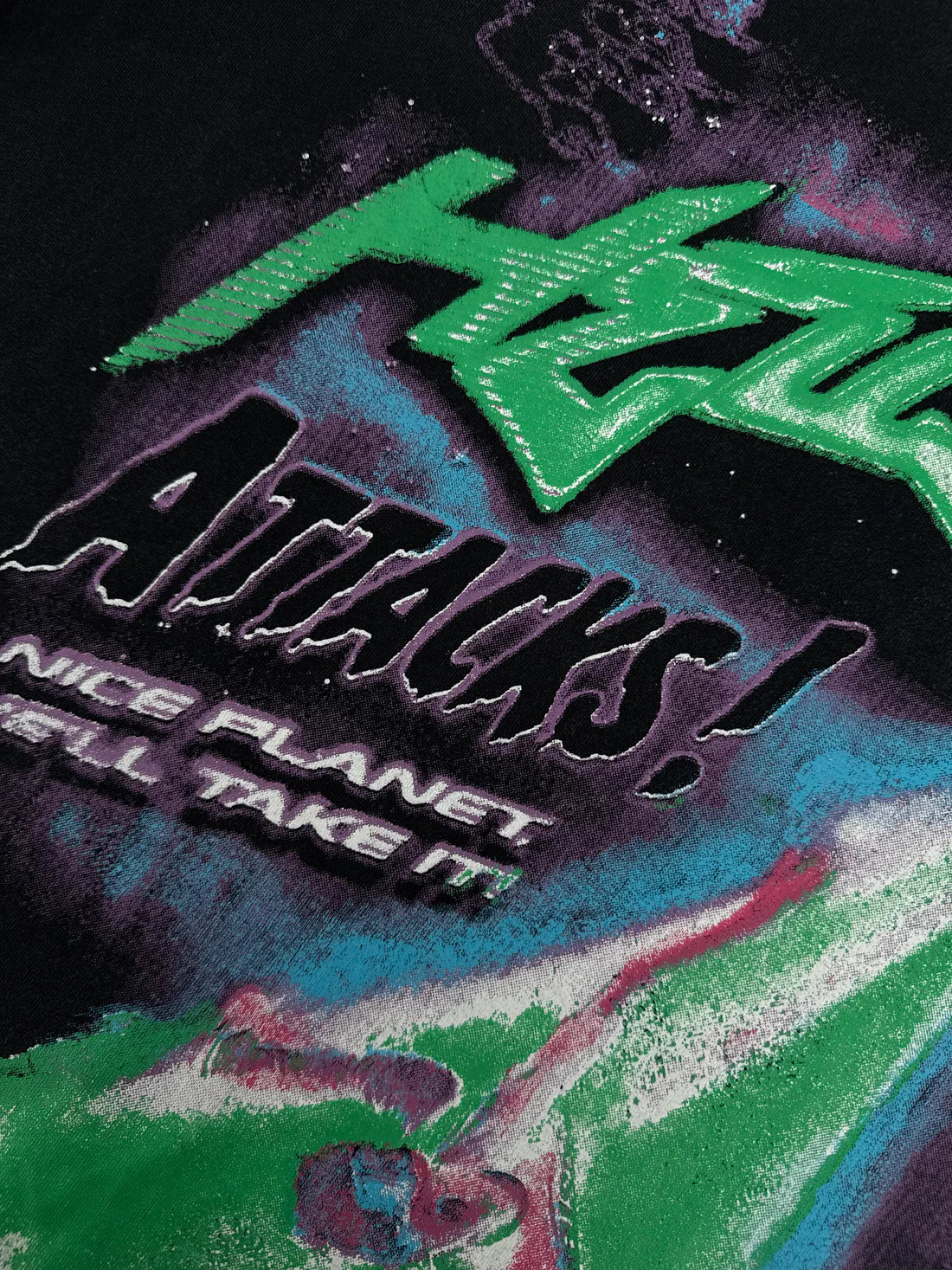 Playera Hellstar Attacks Negra
