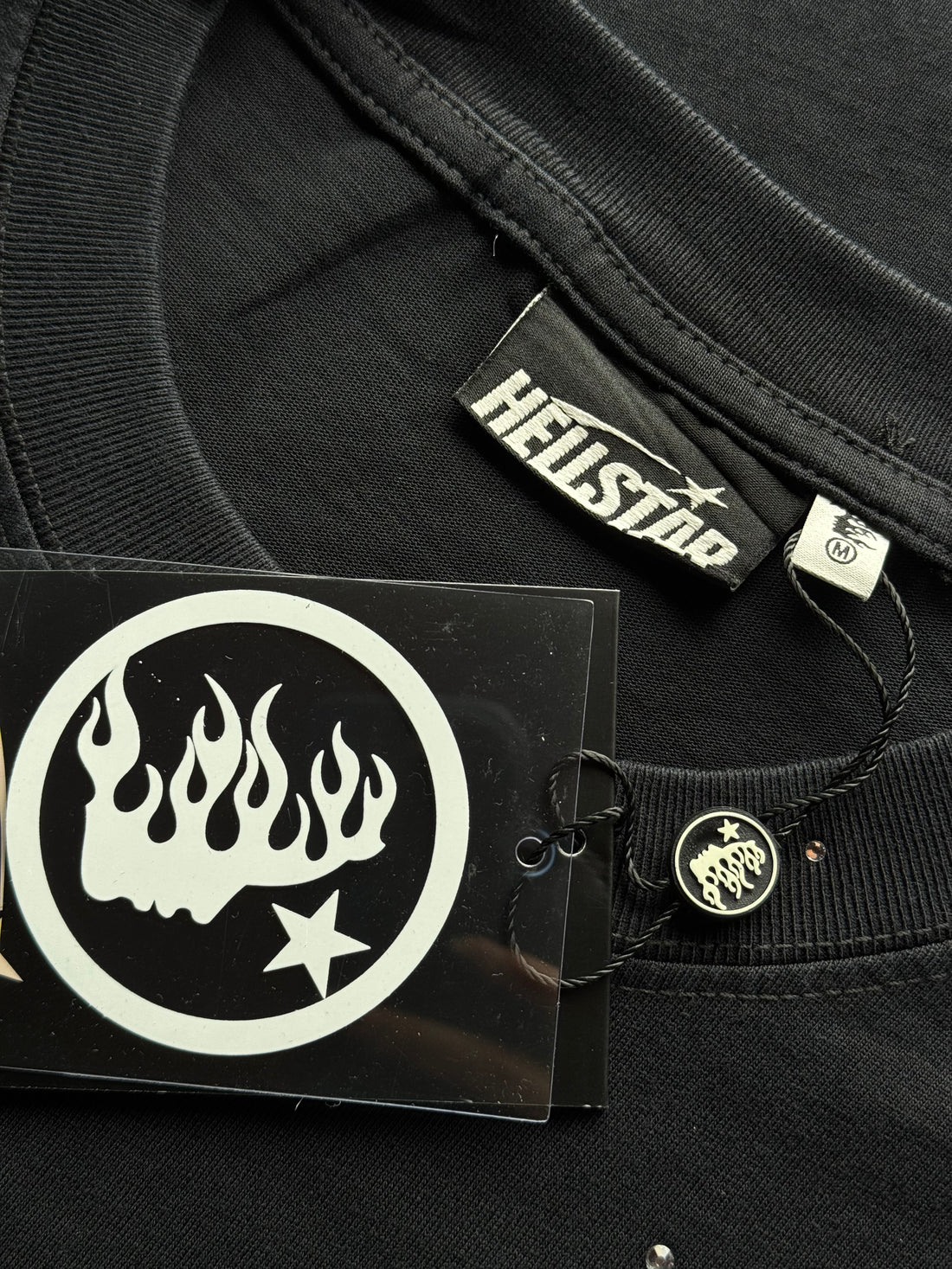 Playera Hellstar Classic Logo Negra