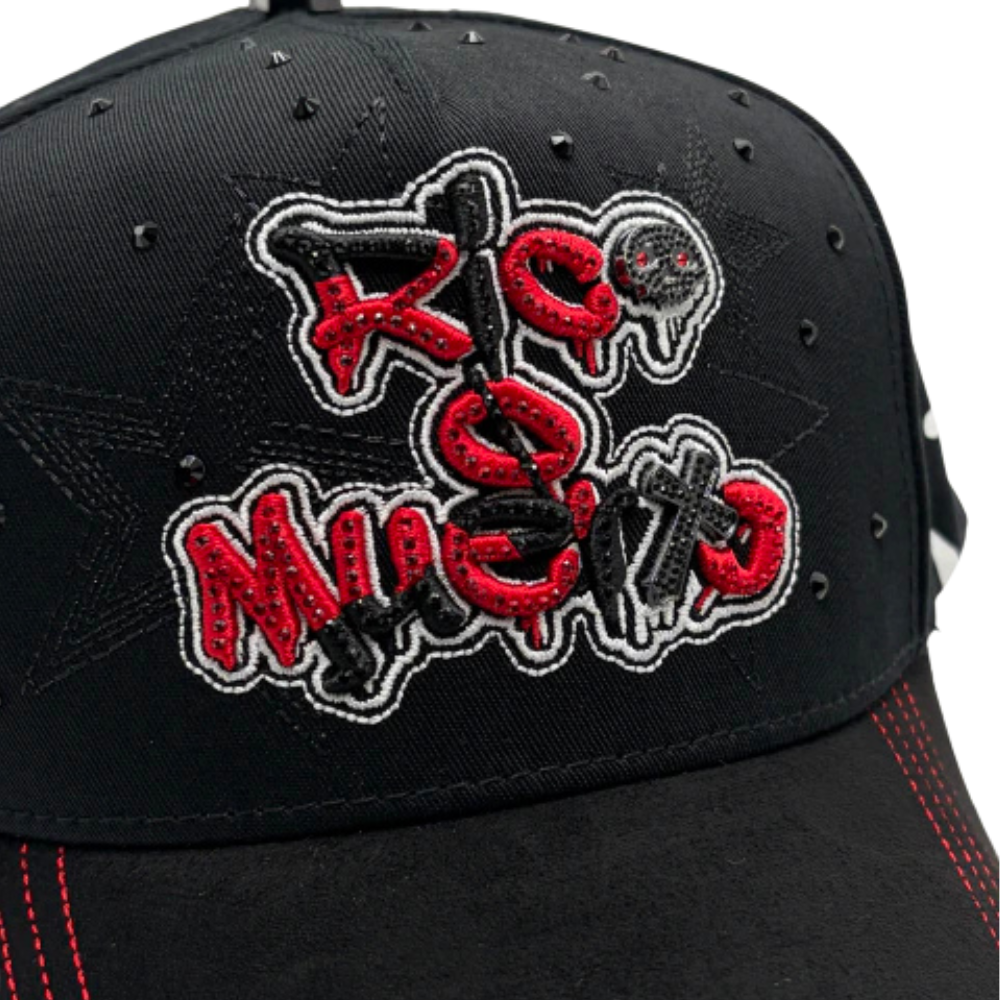 Gorra Bigg Boss Rico o Muerto Black — Snapback negra con pedrería roja