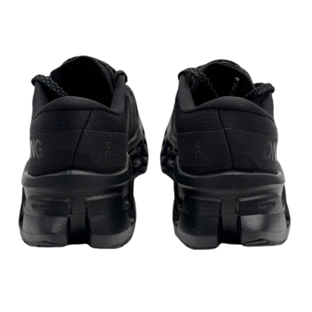 On Cloud Monster 3 – Total Black (Mujer)
