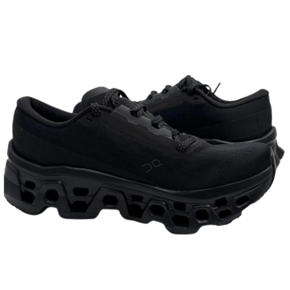 On Cloud Monster 3 – Total Black (Mujer)