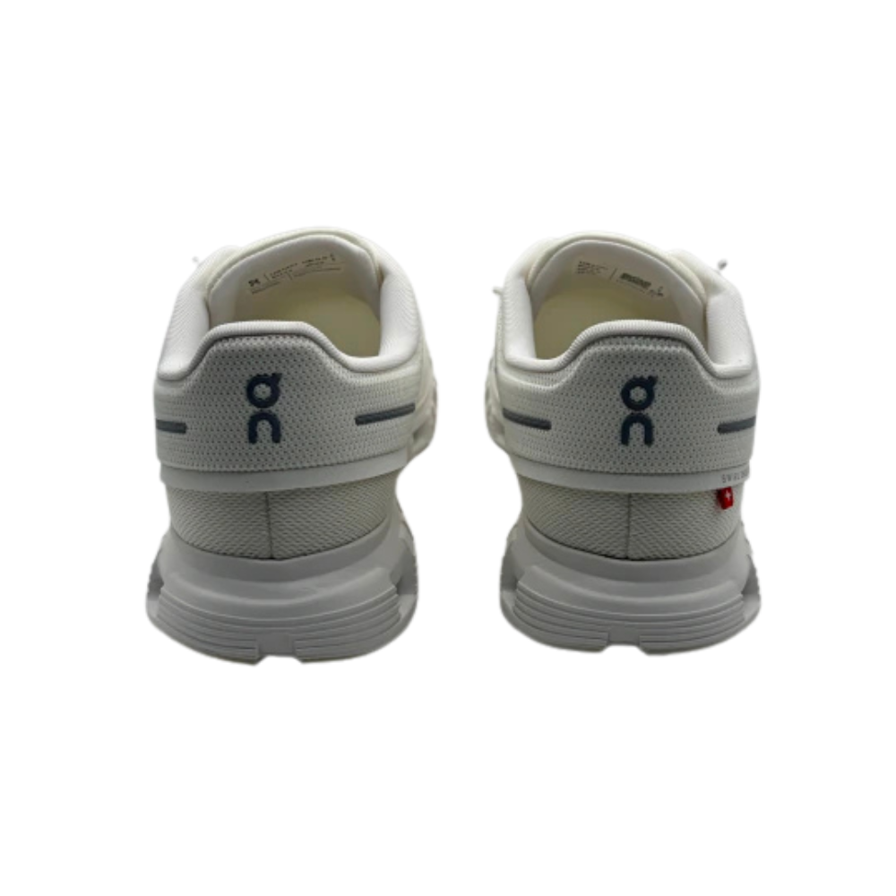 On Cloud 6 – Triple White (Blanco)