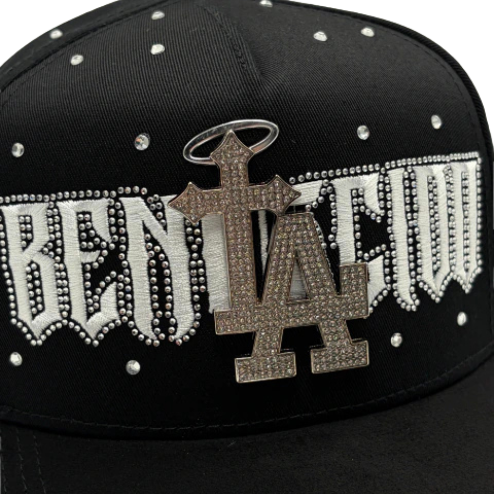 Gorra Bigg Boss La Bendición Cruz Sylver — Snapback negra con pedrería