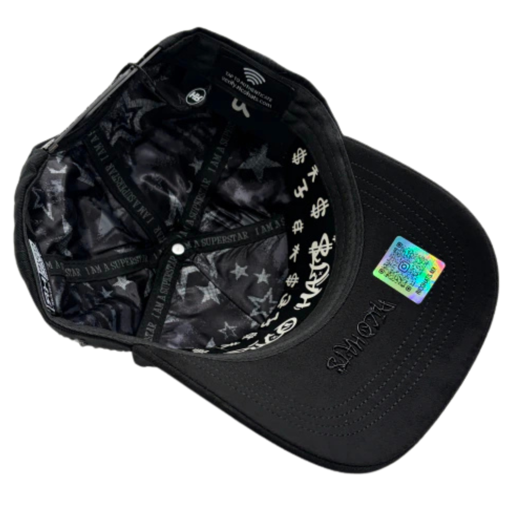 Gorra Rico Hats LALALA Black Drop 2026 — Trucker negra con pedrería