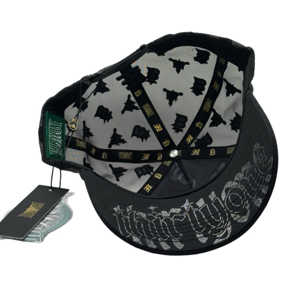 31 HATS x BENAVIDEZ "and still black"
